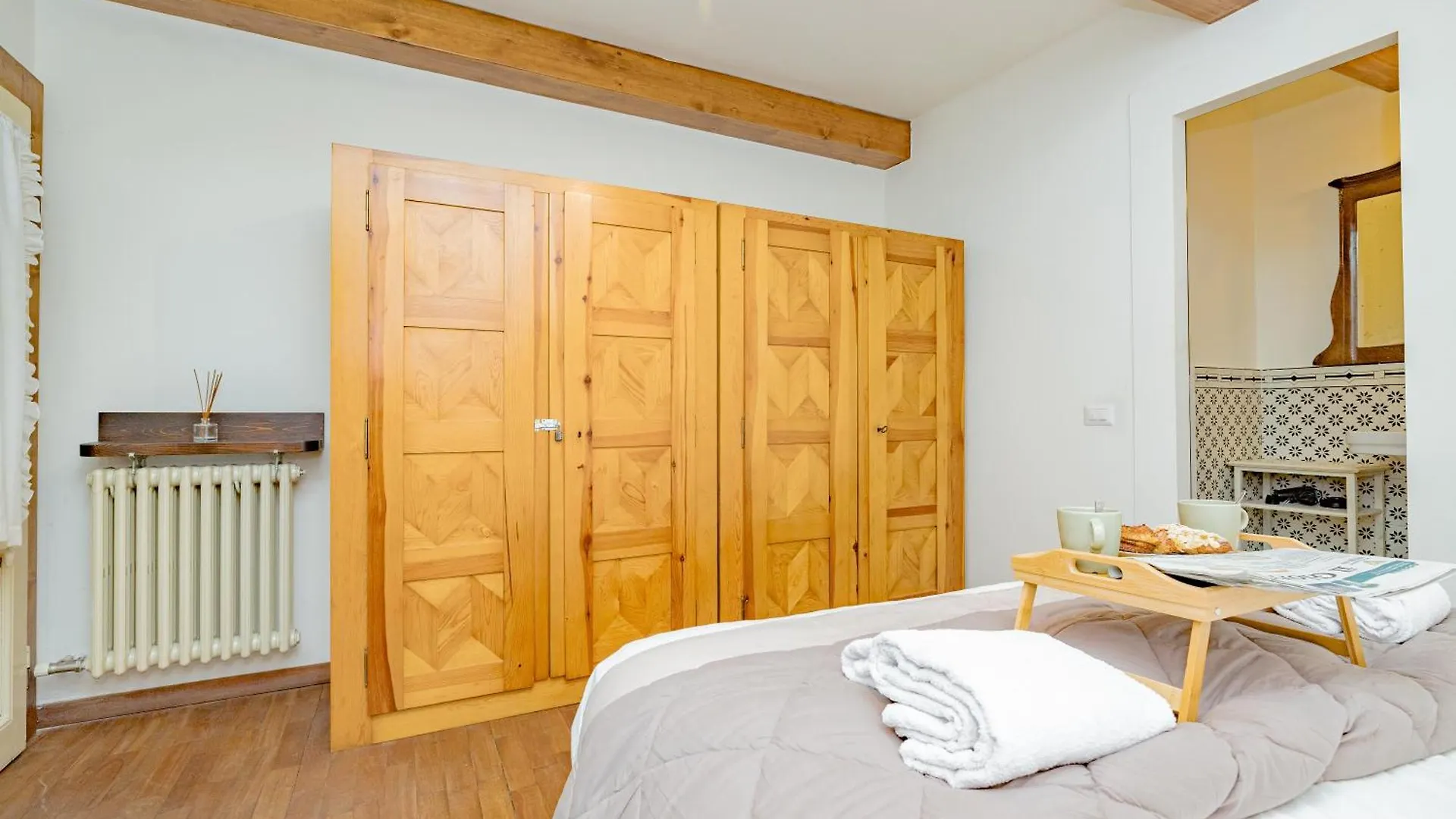 Luxury Naviglio House - 10 Min Cathedral Apartment Milan