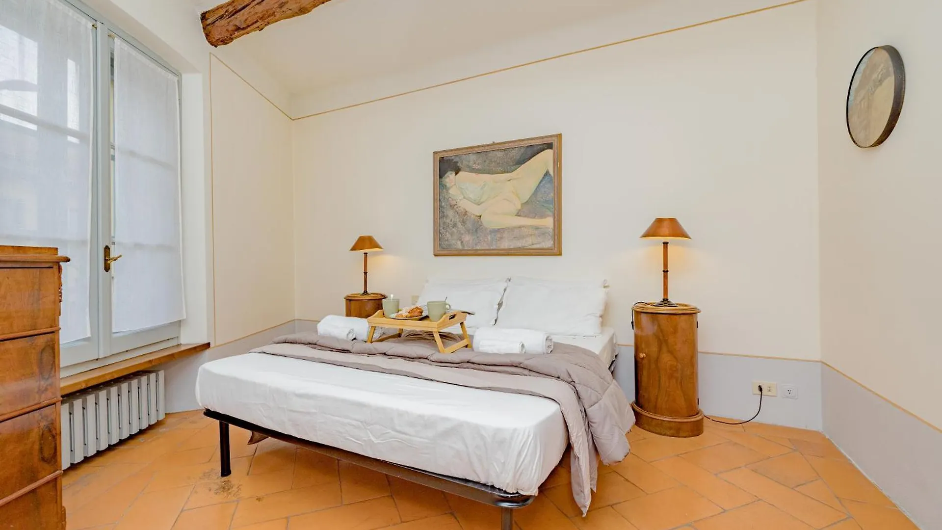 Luxury Naviglio House - 10 Min Cathedral Apartment Milan