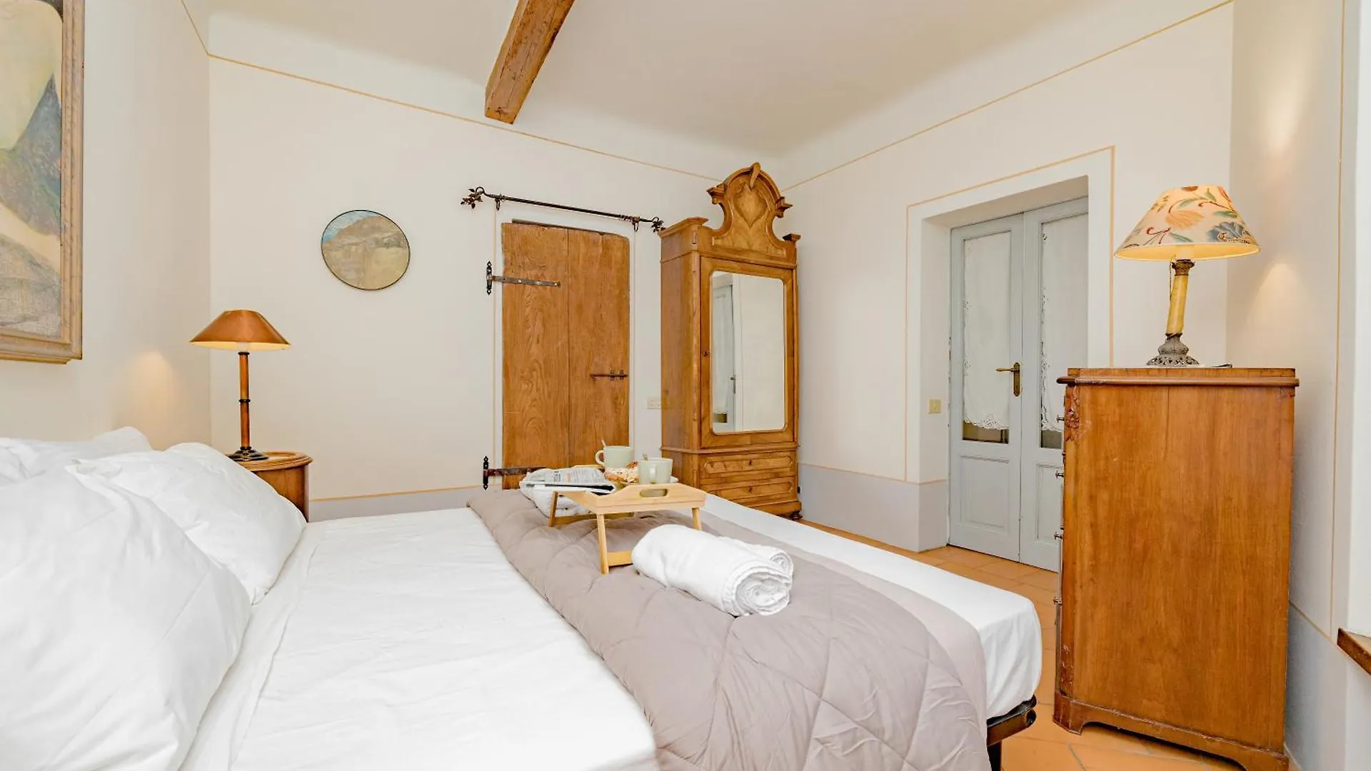 Luxury Naviglio House - 10 Min Cathedral Apartment Milan 0*,