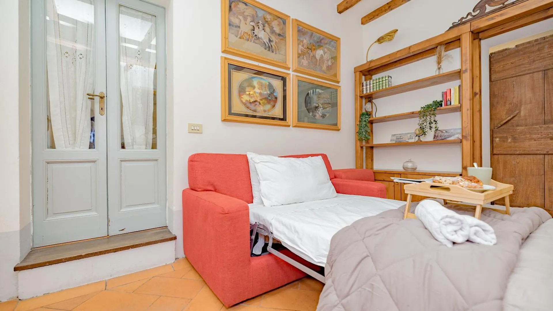 Luxury Naviglio House - 10 Min Cathedral Apartment Milan