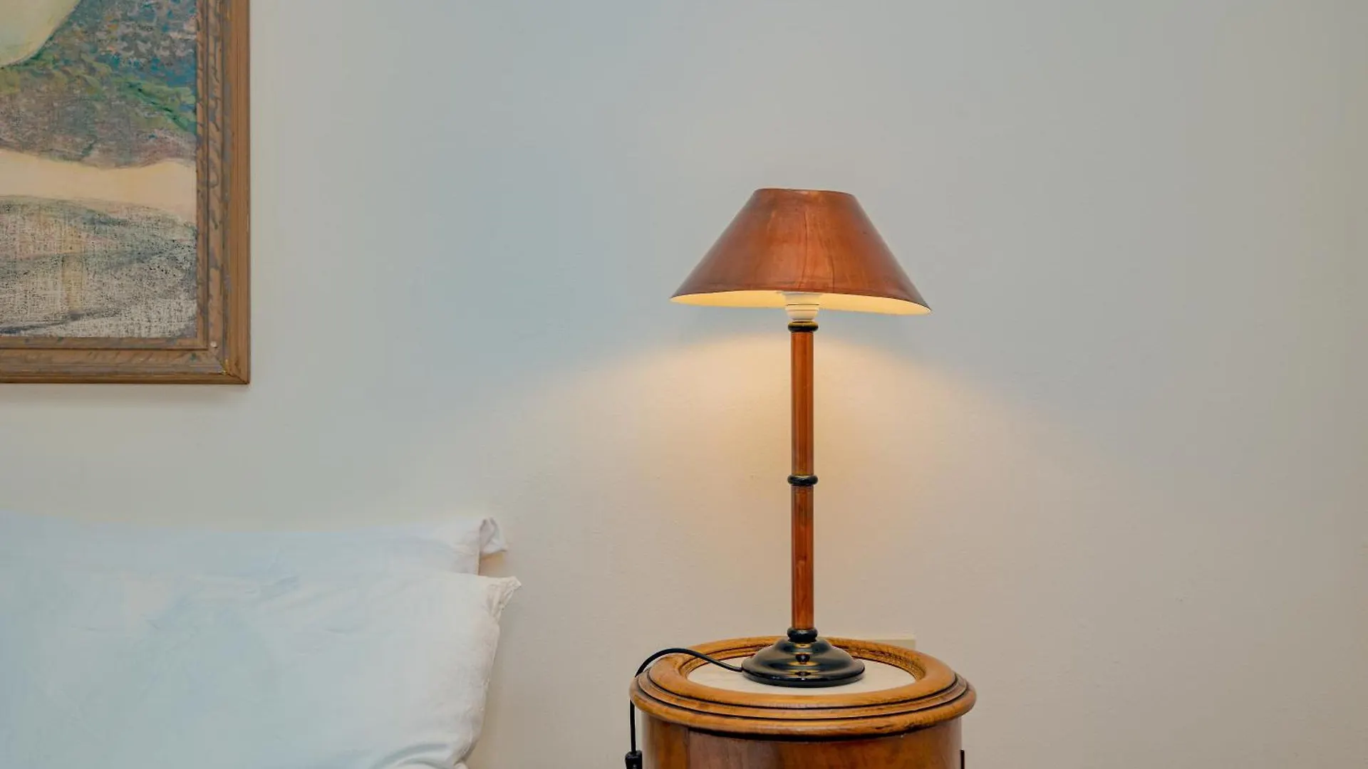 Luxury Naviglio House - 10 Min Cathedral Apartment Milan